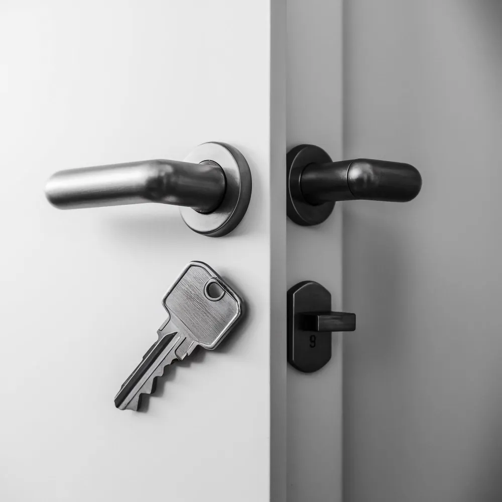 Serrurier 2 Savoies propose des services de serrurerie, installation de portes, portails industriels, volets roulants et mobilier urbain à Aix-les-Bains, Chambéry, Montmélian et La Motte-Servolex. Expertise locale et interventions rapides pour sécuriser tous vos espaces.